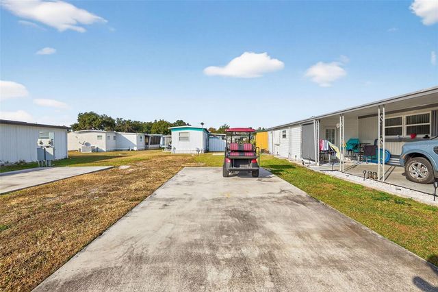 38627 LANSING AVENUE, Zephyrhills, FL 33542