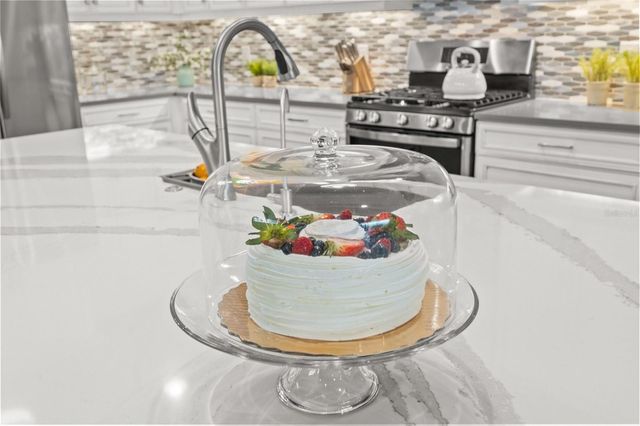 997 CROSSWIND AVENUE, Sarasota, FL 34240