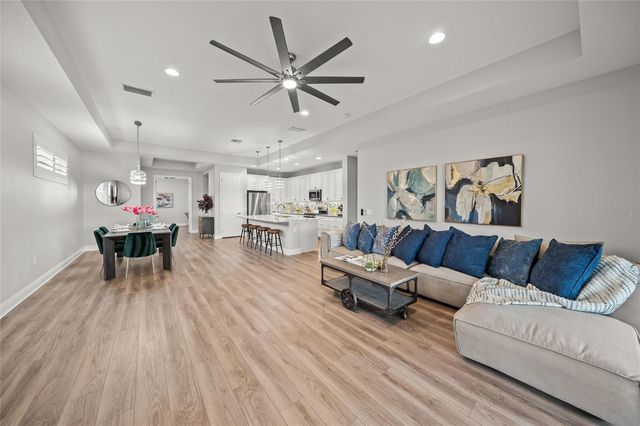 997 CROSSWIND AVENUE, Sarasota, FL 34240