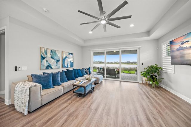 997 CROSSWIND AVENUE, Sarasota, FL 34240