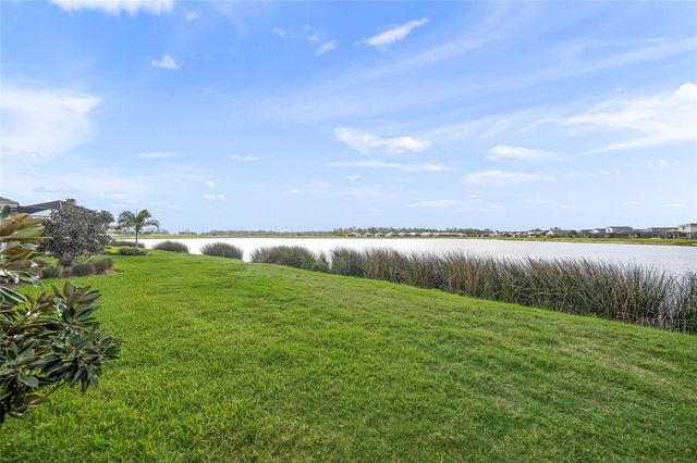 997 CROSSWIND AVENUE, Sarasota, FL 34240