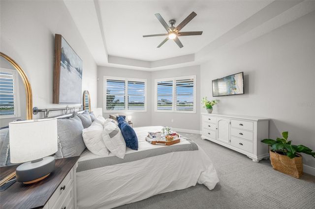 997 CROSSWIND AVENUE, Sarasota, FL 34240