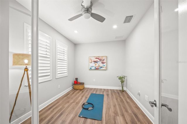 997 CROSSWIND AVENUE, Sarasota, FL 34240