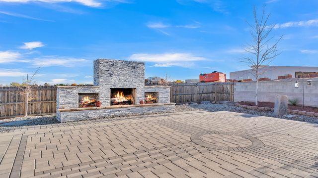 2104 Chessman Drive NE, Rio Rancho, NM 87124