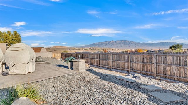 2104 Chessman Drive NE, Rio Rancho, NM 87124