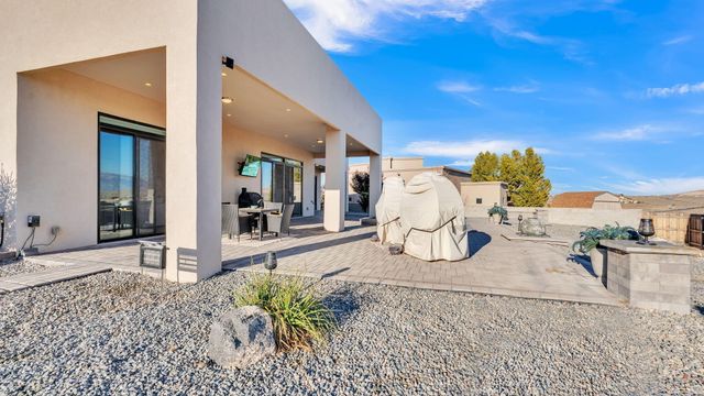 2104 Chessman Drive NE, Rio Rancho, NM 87124