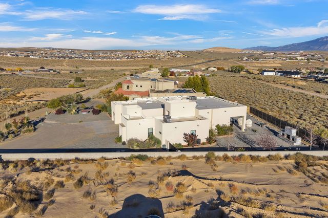 2104 Chessman Drive NE, Rio Rancho, NM 87124