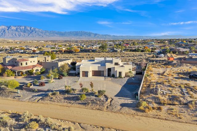 2104 Chessman Drive NE, Rio Rancho, NM 87124