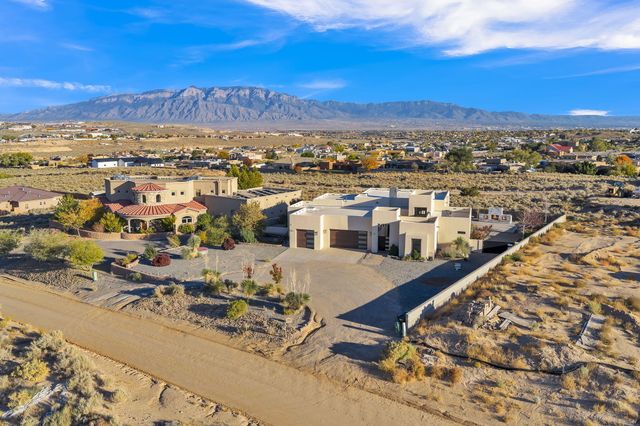 2104 Chessman Drive NE, Rio Rancho, NM 87124