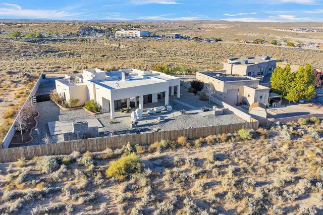 2104 Chessman Drive NE, Rio Rancho, NM 87124