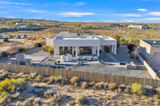 2104 Chessman Drive NE, Rio Rancho, NM 87124