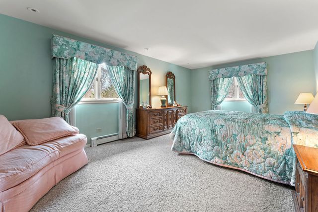 18655 Oakwood Avenue, Lansing, IL 60438