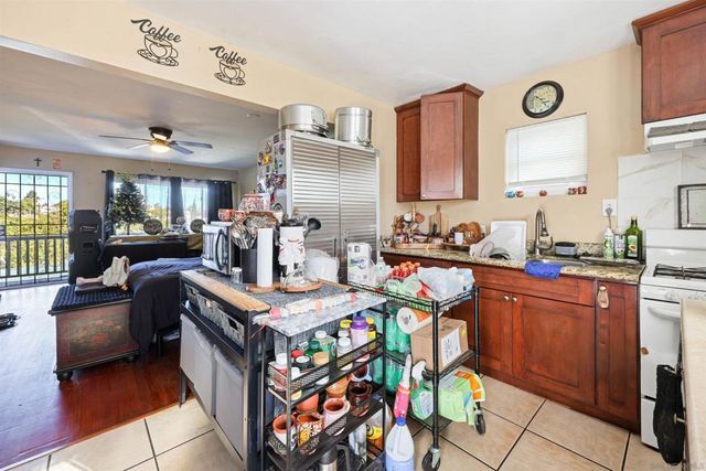 853 S 32nd St, San Diego, CA 92113