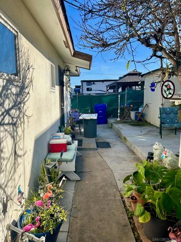 853 S 32nd St, San Diego, CA 92113