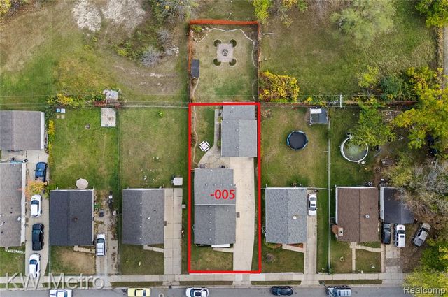 808 Kettering Avenue, Pontiac, MI 48340