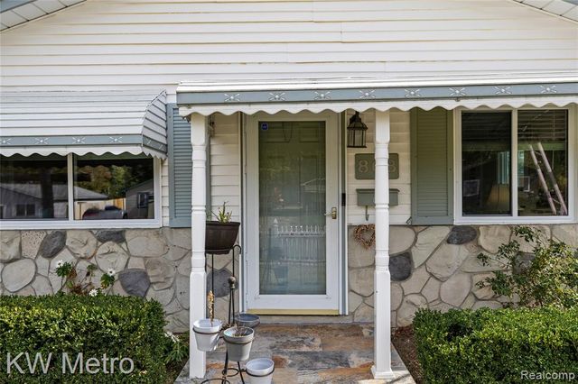 808 Kettering Avenue, Pontiac, MI 48340