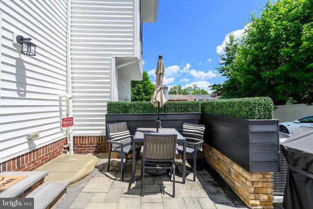 92 SPRUCE ALY, West Chester, PA 19382