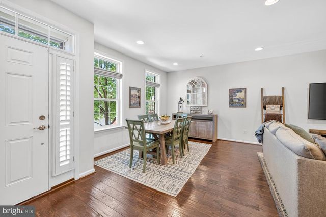92 SPRUCE ALY, West Chester, PA 19382