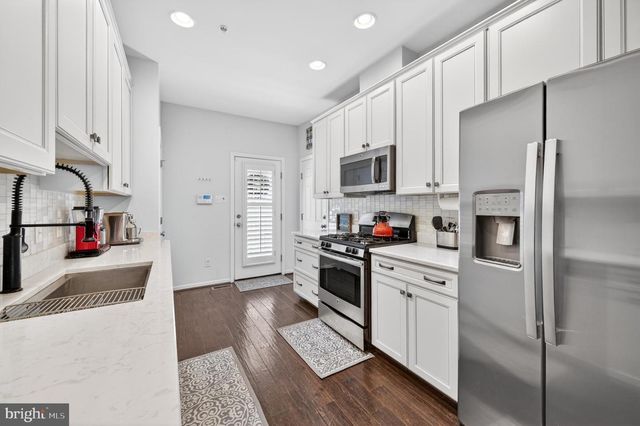 92 SPRUCE ALY, West Chester, PA 19382