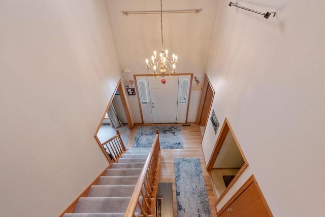 684 W Hickory LANE, Saukville, WI 53080