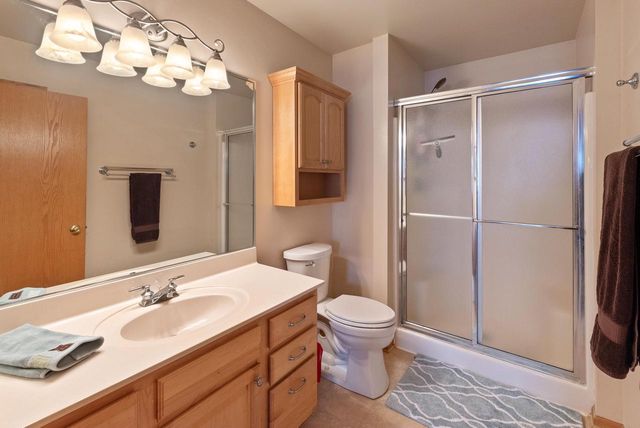 684 W Hickory LANE, Saukville, WI 53080