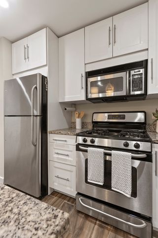 1625 W Ainslie Street BE, Chicago, IL 60640