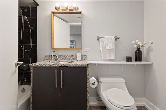 1625 W Ainslie Street BE, Chicago, IL 60640