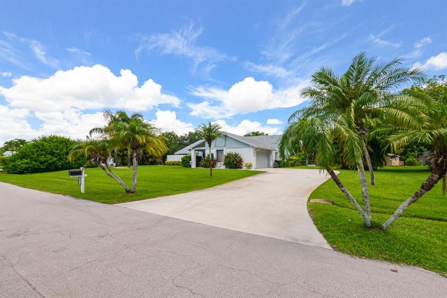 1872 SE ELROSE Street, Port St. Lucie, FL 34952