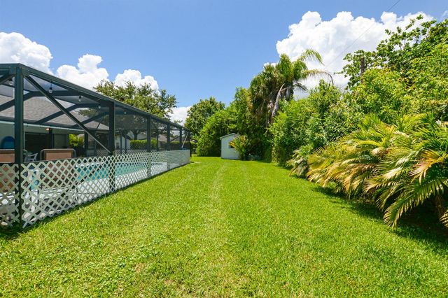 1872 SE ELROSE Street, Port St. Lucie, FL 34952