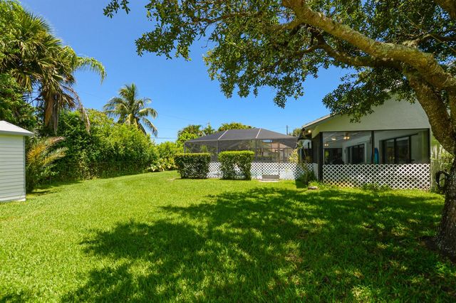 1872 SE ELROSE Street, Port St. Lucie, FL 34952