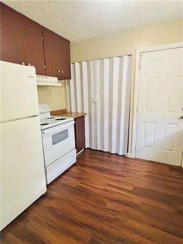2071 N Gimon Circle, Mobile, AL 36605