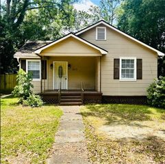2071 N Gimon Circle, Mobile, AL 36605