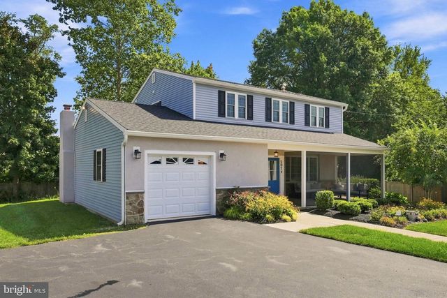 207 S 5 POINTS RD, West Chester, PA 19382