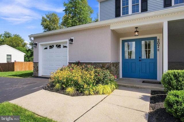 207 S 5 POINTS RD, West Chester, PA 19382
