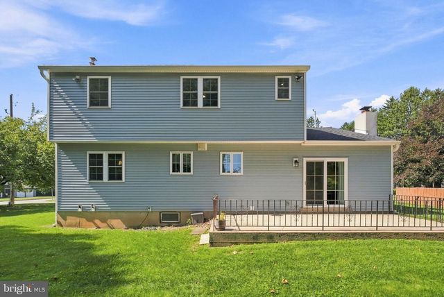 207 S 5 POINTS RD, West Chester, PA 19382