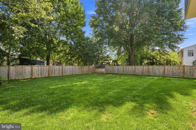 207 S 5 POINTS RD, West Chester, PA 19382