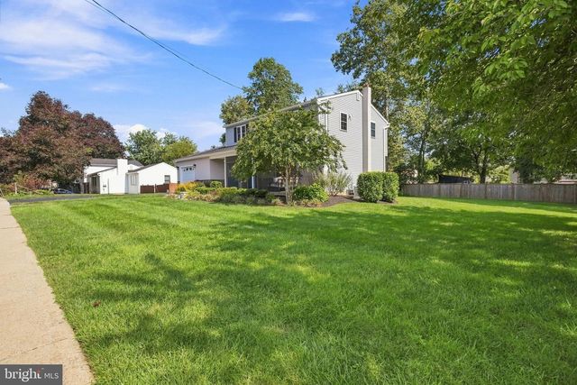 207 S 5 POINTS RD, West Chester, PA 19382