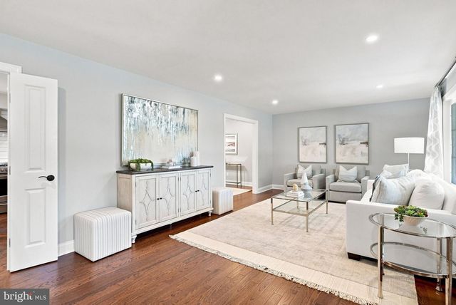 207 S 5 POINTS RD, West Chester, PA 19382