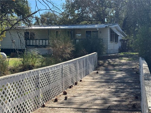 7452 7452 Live Oak, Corning, CA 96090