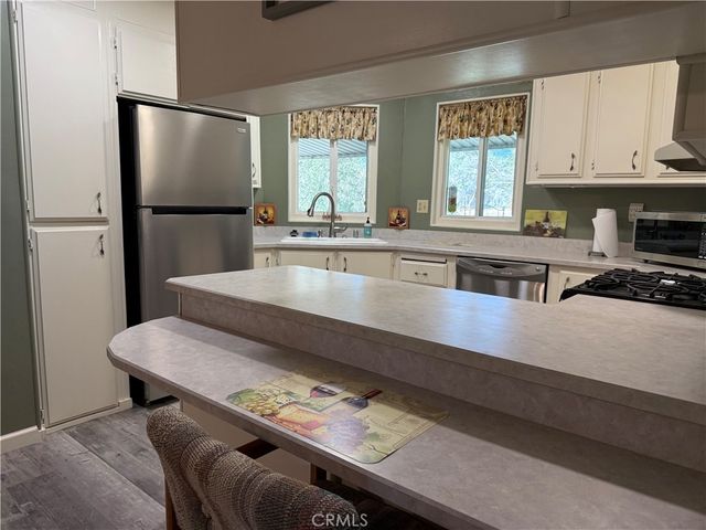 7452 7452 Live Oak, Corning, CA 96090