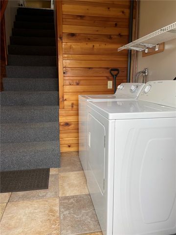 501 S Chestnut St, Scottdale, PA 15683