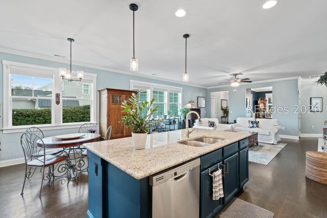 8 Fox Sparrow Rd, Beaufort, SC 29907