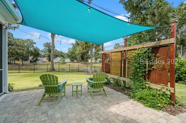 8 Fox Sparrow Rd, Beaufort, SC 29907