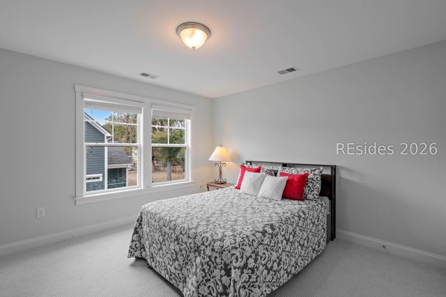 8 Fox Sparrow Rd, Beaufort, SC 29907