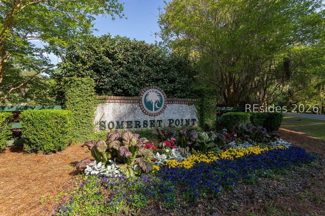 8 Fox Sparrow Rd, Beaufort, SC 29907