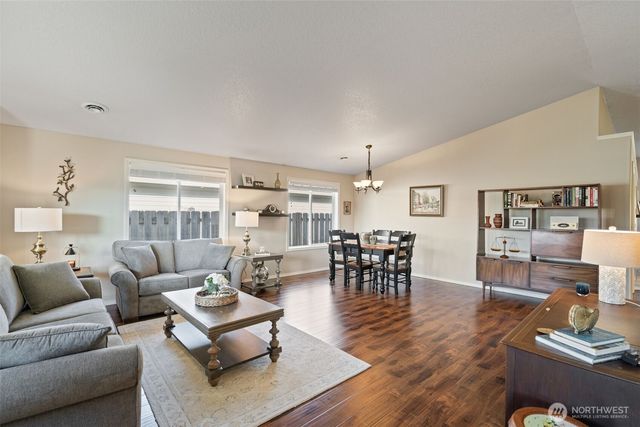 113 Rose Marie Drive, Chehalis, WA 98532