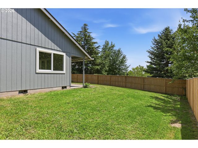 306 E HILLTOP Dr, Newberg, OR 97132