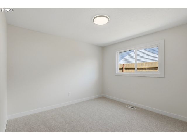 306 E HILLTOP Dr, Newberg, OR 97132