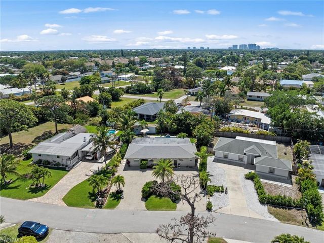 134 2nd ST, Bonita Springs, FL 34134