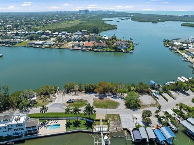 134 2nd ST, Bonita Springs, FL 34134